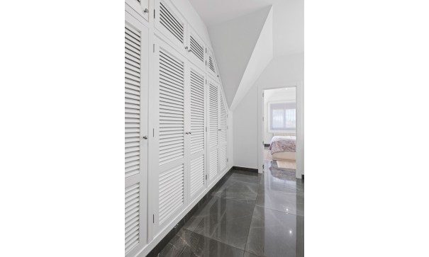 Sale - Detached Villa -
San Juan de Alicante - Frank Espinós