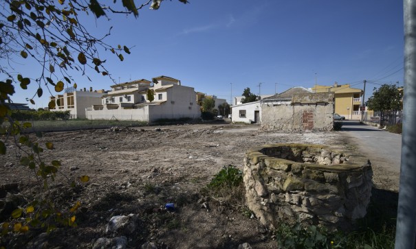 Resale - Finca Landgut -
Daya Nueva