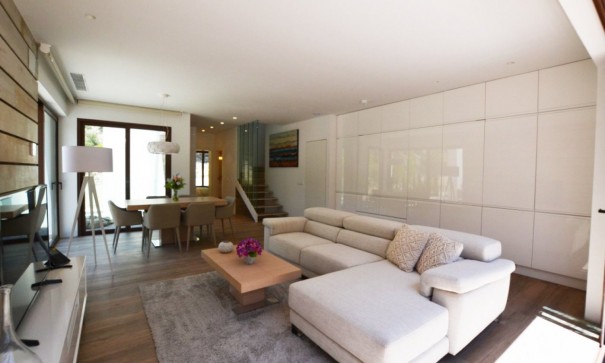 Venta - Villa adosada -
Orihuela Costa - Las Colinas Golf