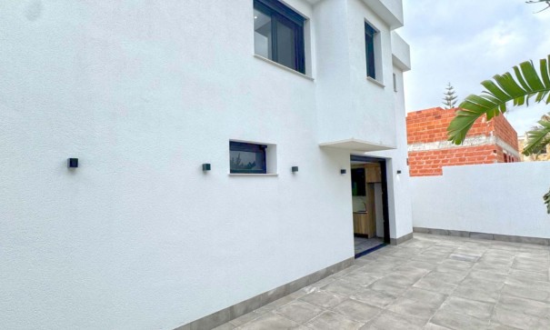 Sprzedaż - Willa wolnostojąca -
Torrevieja - Los Balcones - Los Altos del Edén