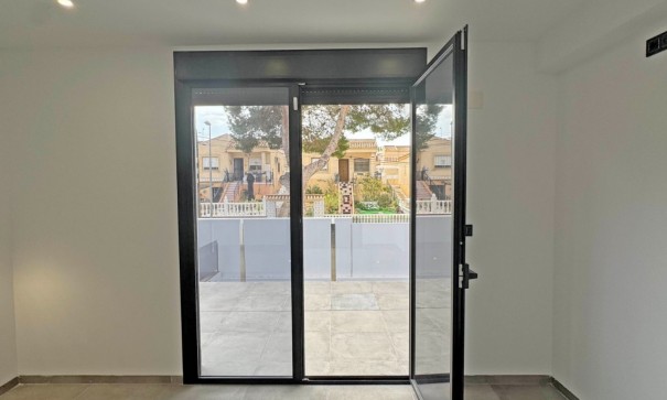 Sprzedaż - Willa wolnostojąca -
Torrevieja - Los Balcones - Los Altos del Edén