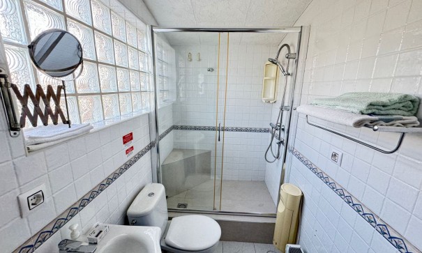 Resale - Freistehende Villa -
Cabo Roig