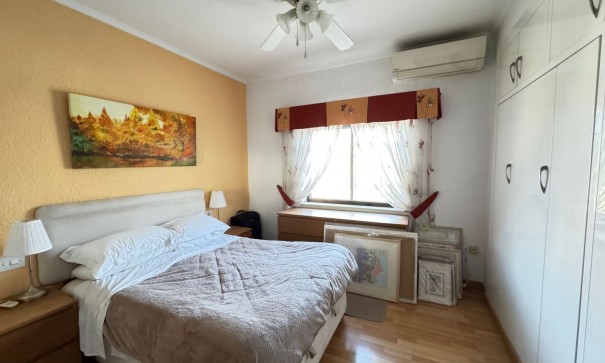 Resale - Freistehende Villa -
Cabo Roig