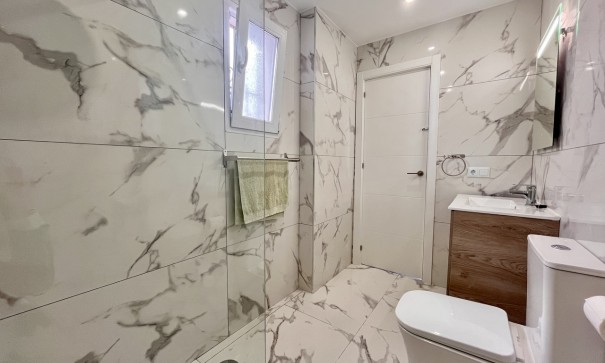 Videresalg - Lejlighed lejlighed -
Villamartín