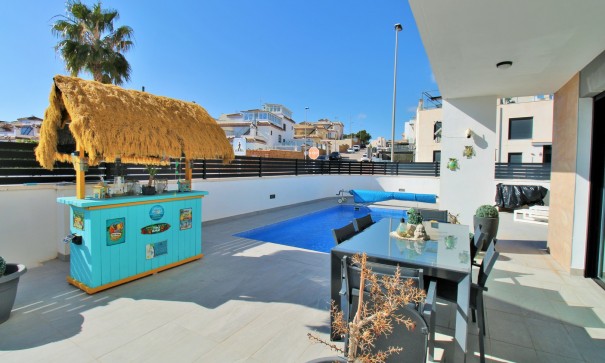 Resale - Freistehende Villa -
Villamartín