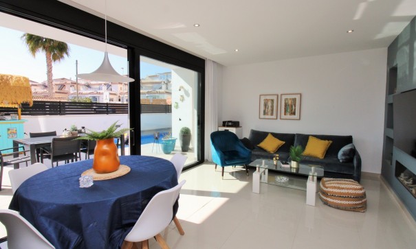 Resale - Freistehende Villa -
Villamartín