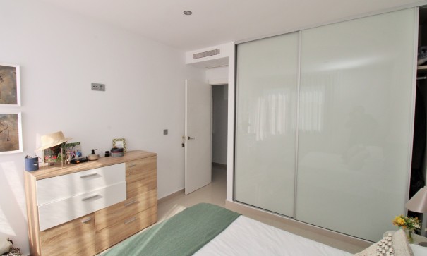 Resale - Freistehende Villa -
Villamartín