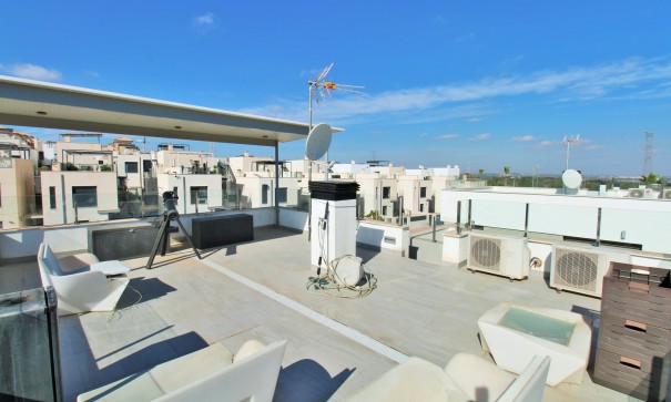 Resale - Freistehende Villa -
Villamartín