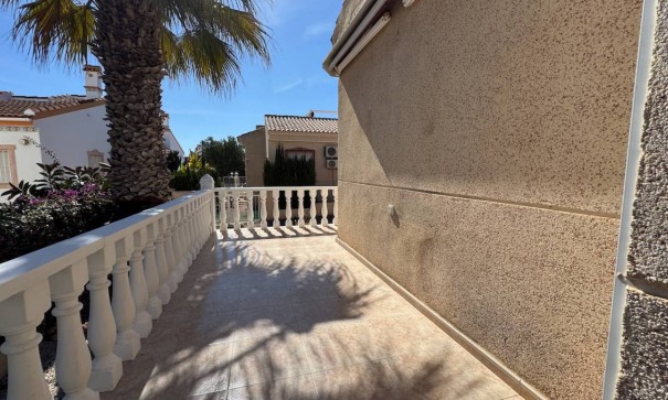 Sale - Detached Villa -
Algorfa - Montemar