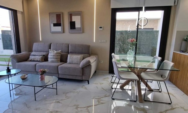 Resale - Freistehende Villa -
Los Montesinos