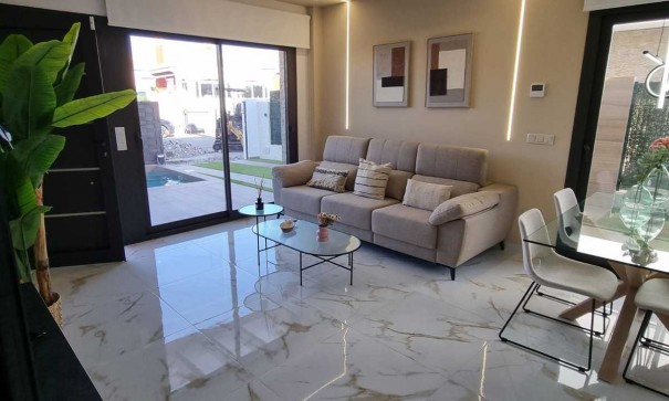 Resale - Freistehende Villa -
Los Montesinos