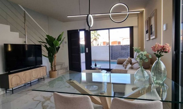 Resale - Freistehende Villa -
Los Montesinos