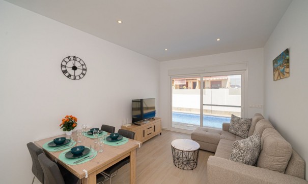 Sprzedaż - Willa w zabudowie bliźniaczej -
Avileses