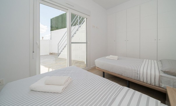 Sprzedaż - Willa w zabudowie bliźniaczej -
Avileses