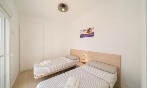 Sprzedaż - Willa w zabudowie bliźniaczej -
Avileses