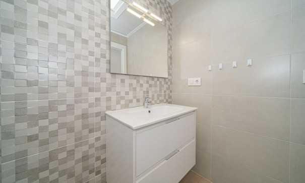 Sprzedaż - Willa w zabudowie bliźniaczej -
Avileses