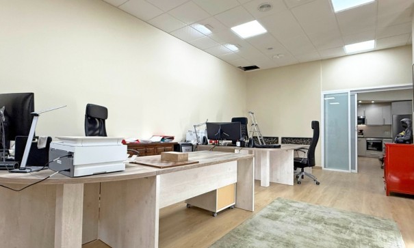 Videresalg - Kommerciel -
Torrevieja