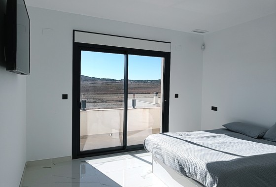 Obra Nueva - Chalet Independiente -
Pinoso