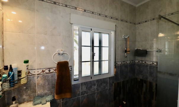 Resale - Finca Landgut -
Catral