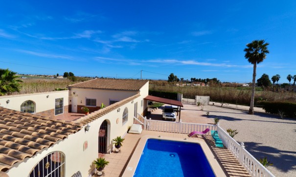 Resale - Finca Landgut -
Catral