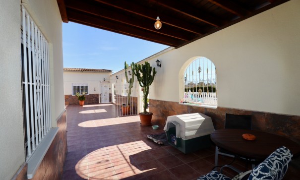 Resale - Finca Landgut -
Catral