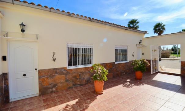 Resale - Finca Landgut -
Catral