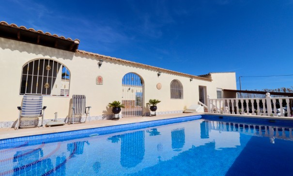 Resale - Finca Landgut -
Catral