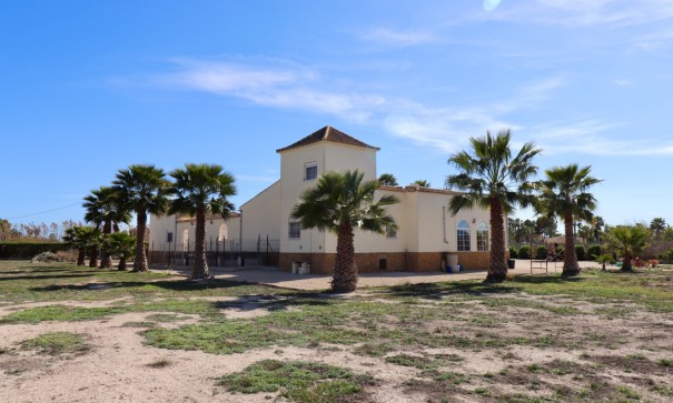 Resale - Finca Landgut -
Catral