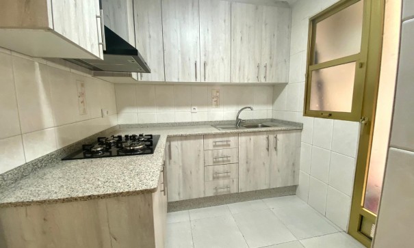 Revente - Appartement -
Torrevieja - La Mata