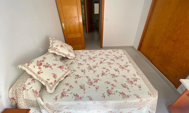 Revente - Appartement -
Torrevieja - La Mata