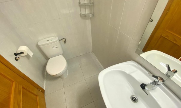 Revente - Appartement -
Torrevieja - La Mata