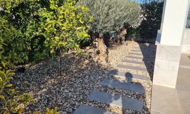 Videresalg - Fritliggende villa -
Benijofar