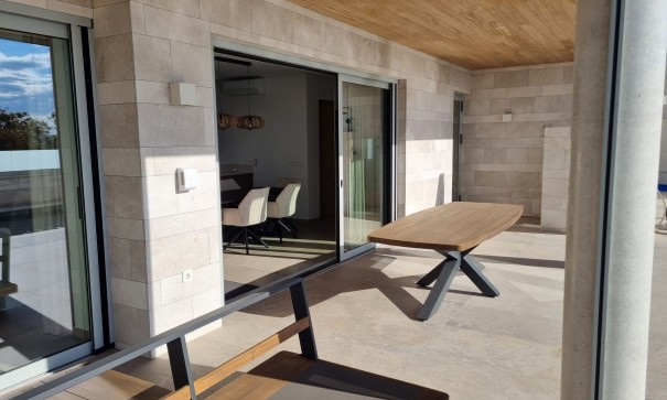 Videresalg - Fritliggende villa -
Benijofar