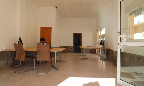 Resale - Kommerziell -
Jacarilla - Jacarilla - Town