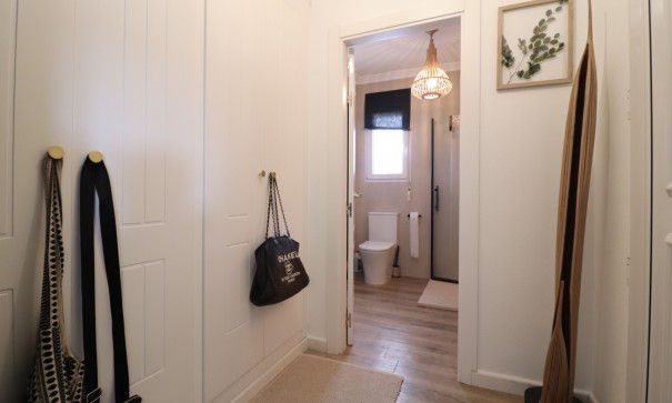 Återförsäljning - Finca lantlig egendom -
Rojales - Rojales - Country