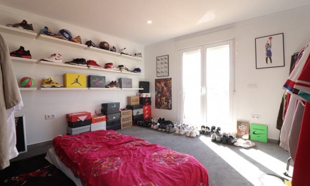 Återförsäljning - Finca lantlig egendom -
Rojales - Rojales - Country