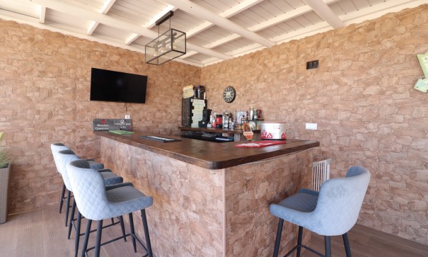 Återförsäljning - Finca lantlig egendom -
Rojales - Rojales - Country