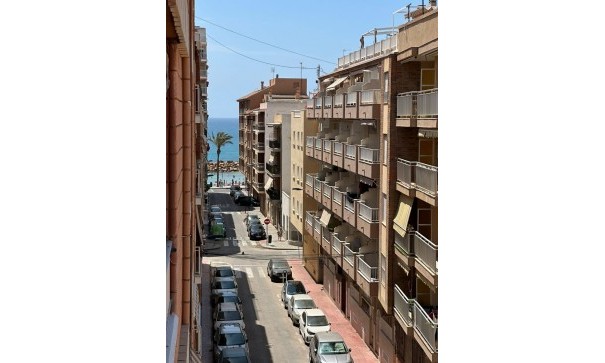 Resale - Wohnung Appartement -
Torrevieja