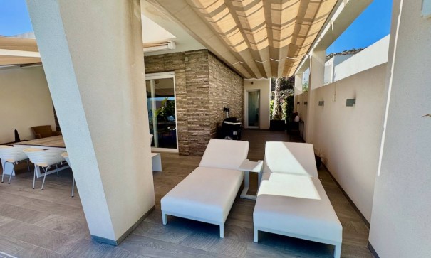 Sale - Detached Villa -
La Finca Golf - Algorfa