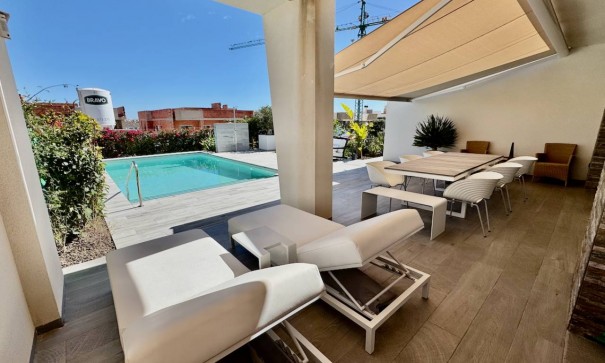 Sale - Detached Villa -
La Finca Golf - Algorfa