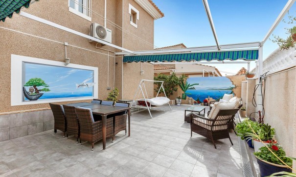 Återförsäljning - Fristående villa -
Torrevieja - Los Balcones - Los Altos del Edén