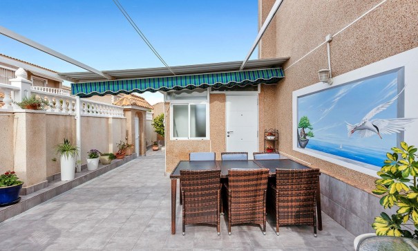Återförsäljning - Fristående villa -
Torrevieja - Los Balcones - Los Altos del Edén