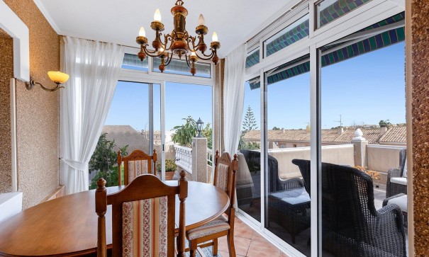 Återförsäljning - Fristående villa -
Torrevieja - Los Balcones - Los Altos del Edén