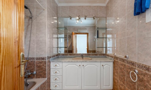Återförsäljning - Fristående villa -
Torrevieja - Los Balcones - Los Altos del Edén