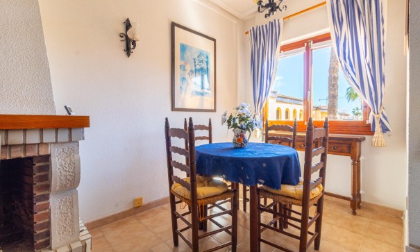 Sale - Apartment Flat -
Torrevieja - Punta prima
