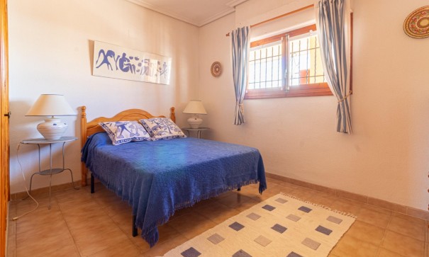 Sale - Apartment Flat -
Torrevieja - Punta prima