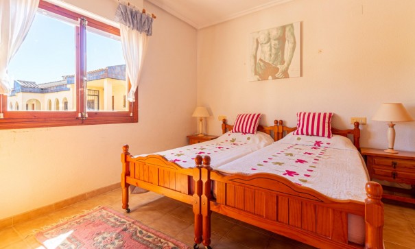 Sale - Apartment Flat -
Torrevieja - Punta prima