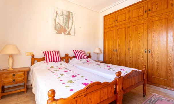 Sale - Apartment Flat -
Torrevieja - Punta prima