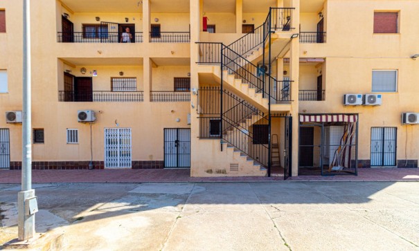 Sale - Apartment Flat -
Torrevieja - Punta prima