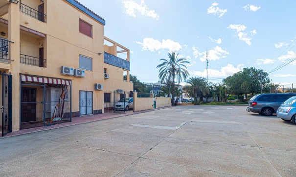 Sale - Apartment Flat -
Torrevieja - Punta prima